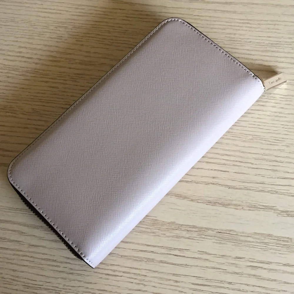 Kate Spade Warm Beige And Black Leather Wallet